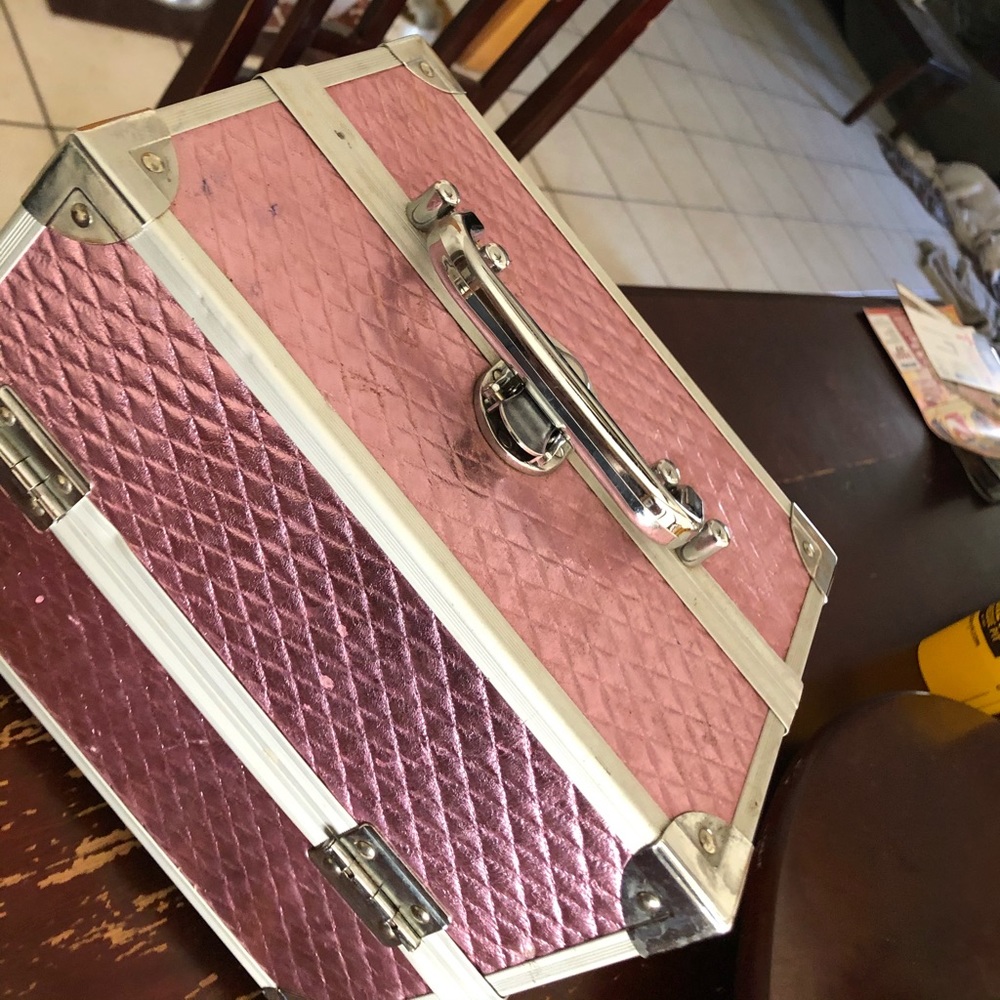 Makeup box
